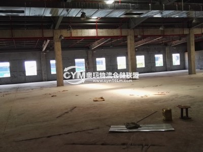 正在建設中的倉庫，預計是國慶前整理好，現正開啟招商中ING