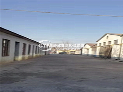 對面小倉庫