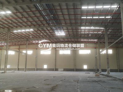 倉庫凈高12米，柱距12*25米，荷載3噸/平方米，鋼纖維金鋼砂耐磨地坪；丙二類倉庫
