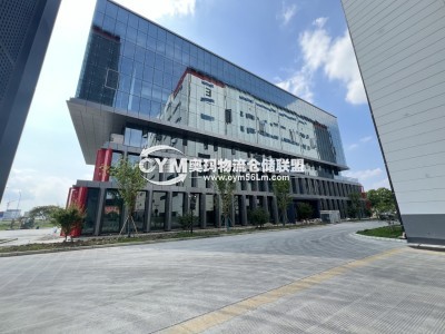 配套綜合樓，涵蓋食堂、超市、咖啡館、健身房、辦公等功能